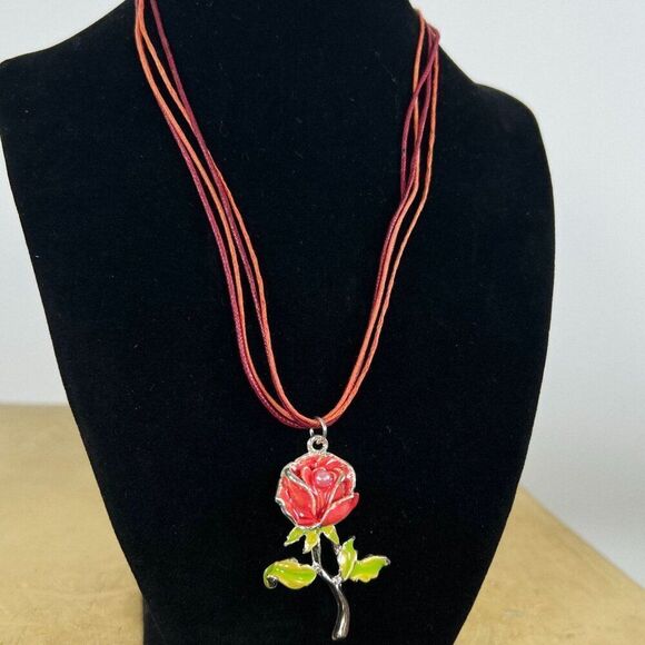 Vintage Y2K Red Flower Pendant Rope Necklace - Fairycore Princess Jewelry - Picture 5 of 5